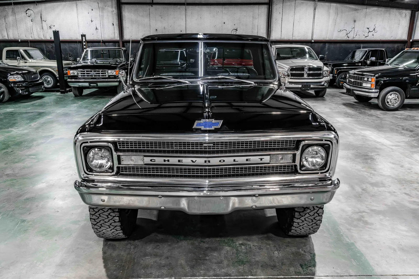 Factory Black 1970-Chevrolet-K10-Black-KE140Z129598-40.jpg